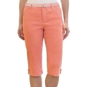 Gloria Vanderbilt Women’s Capri Pants Size 18 Blue Belted Roll Tab Hem Stretch